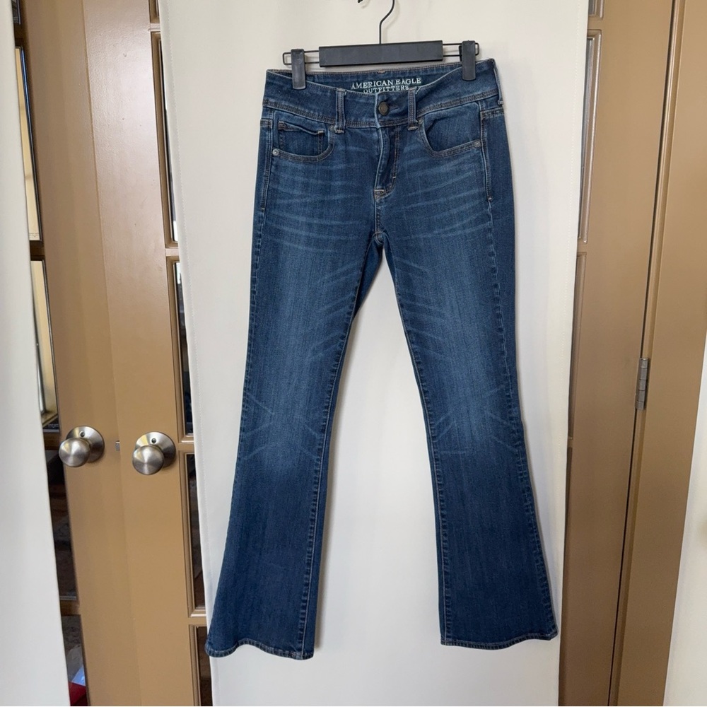American Eagle Women’s 4 Regular Kick Boot Cut Jeans